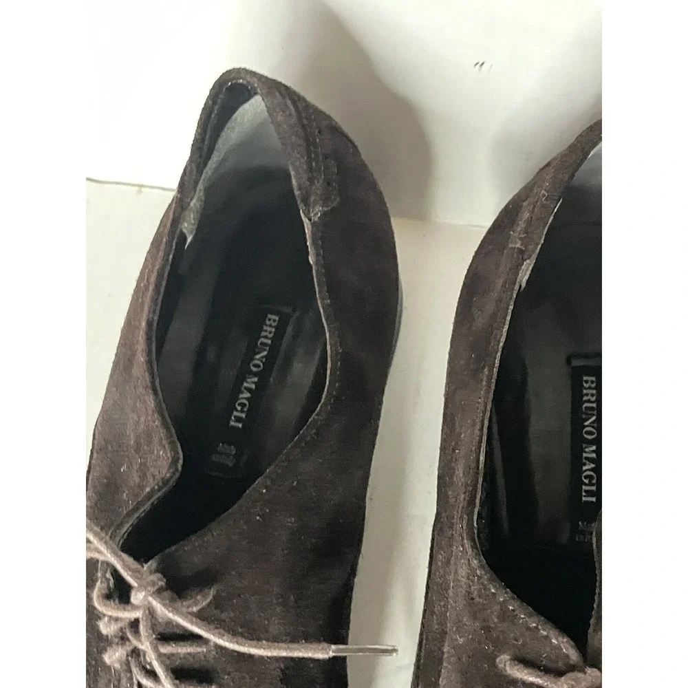 Bruno Magli Italian shoes 9.5 Brown‎ Suede never worn Women